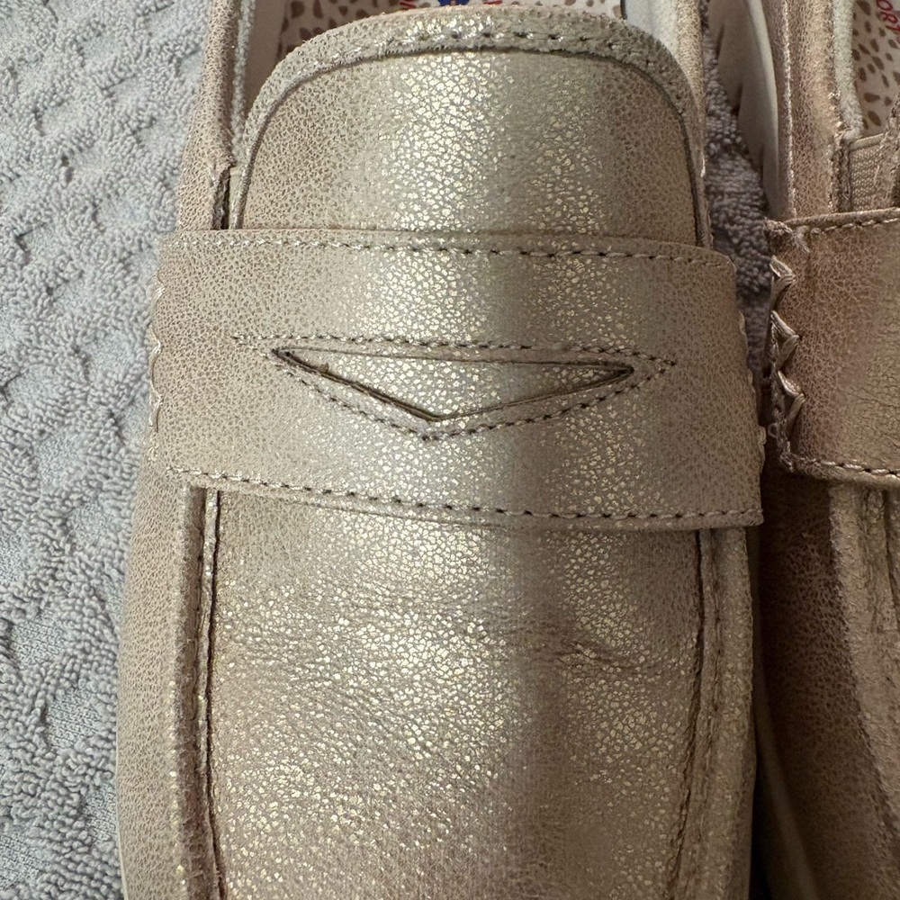 Women’s BOBS Skechers Slip-Ins Metallic Loafers - Light Gold Size 9.5 - Picture 6 of 16